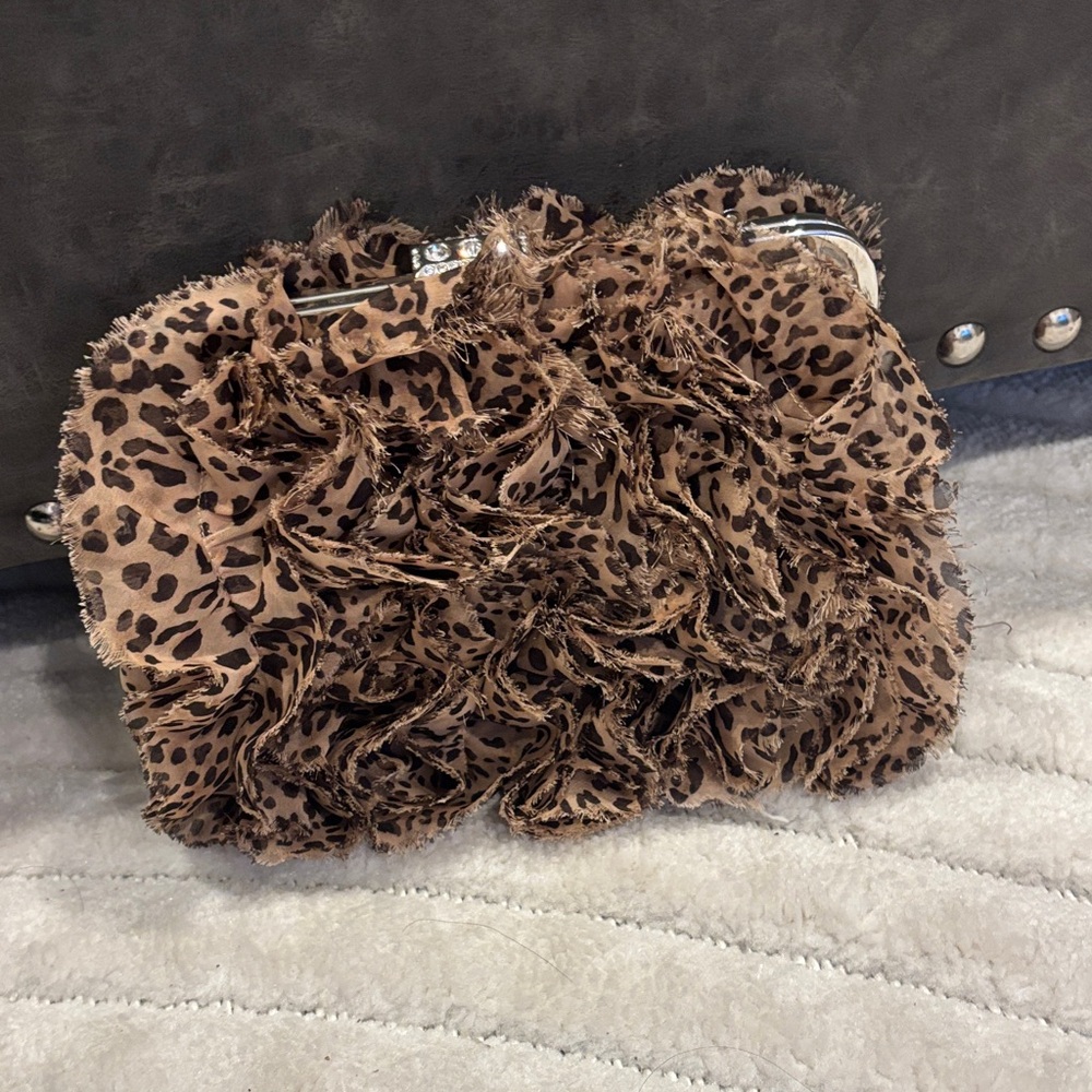 Leopard-Print Ruffle Evening Clutch - Brown
